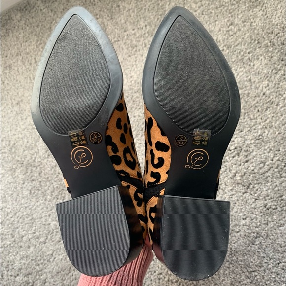 🌻Free w/ $15 Puchase 🖤 Chinese Laundry Leopard Print Booties 🐆 - Picture 10 of 10